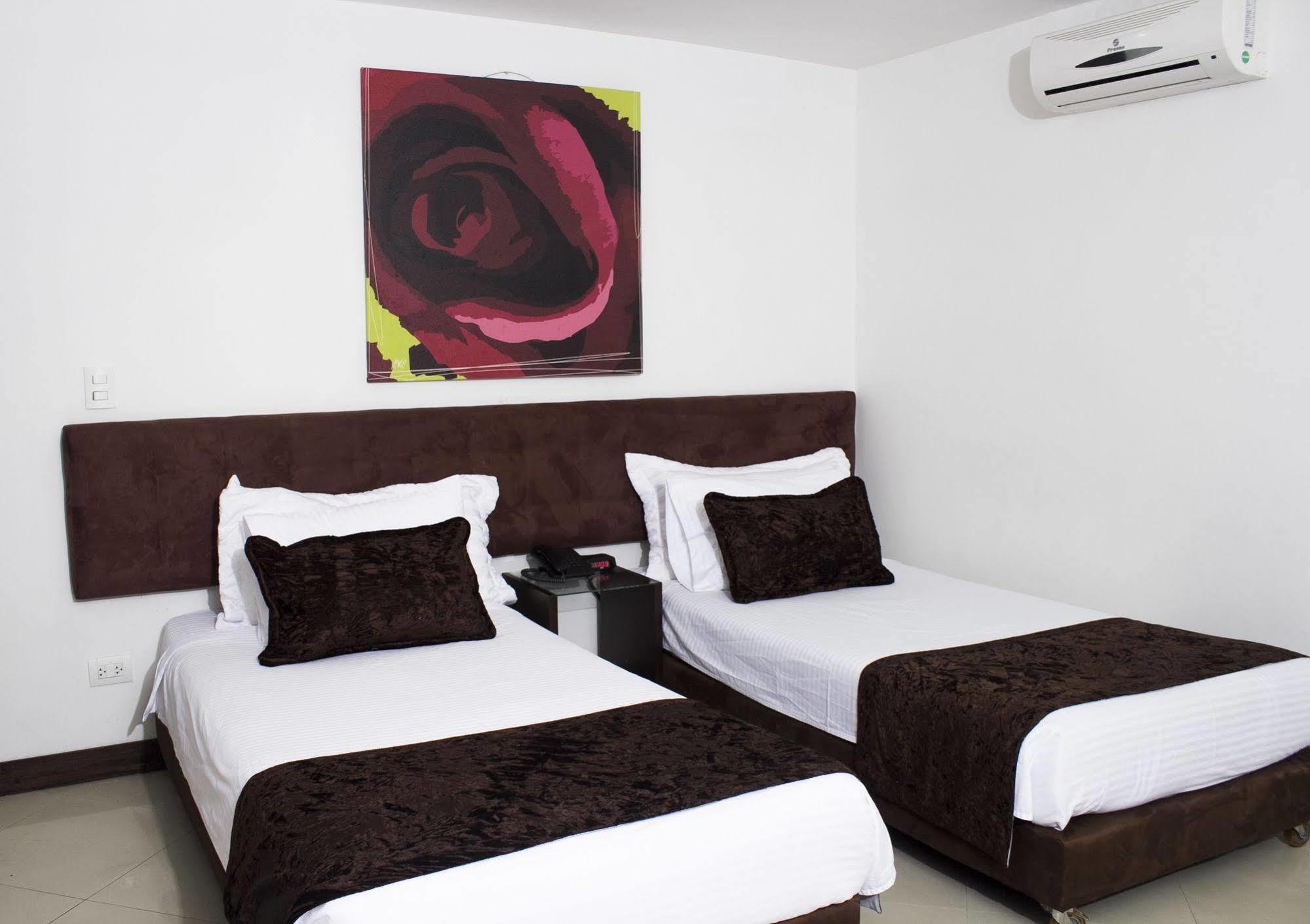 Las Rosas Hotel Boutique Medellin Exterior photo