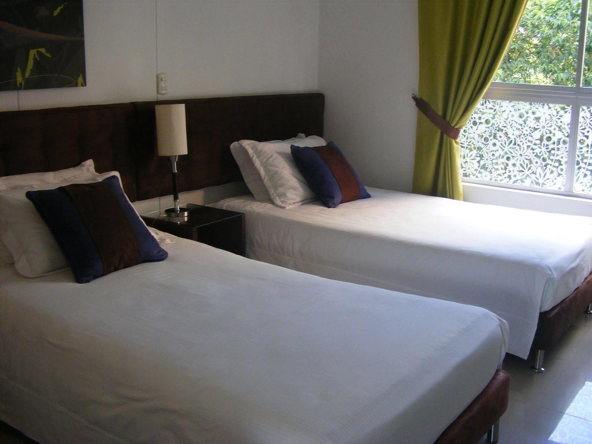 Las Rosas Hotel Boutique Medellin Exterior photo
