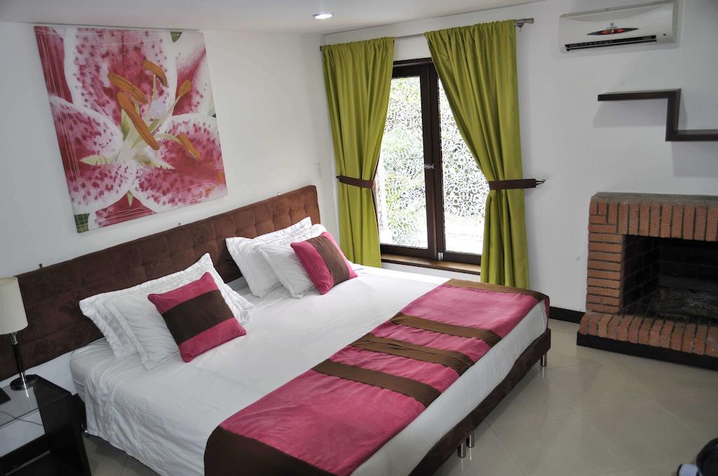 Las Rosas Hotel Boutique Medellin Exterior photo